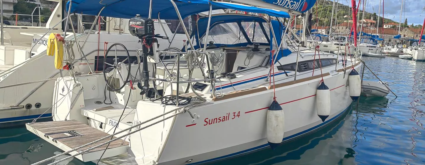 sunsail 42 catamaran
